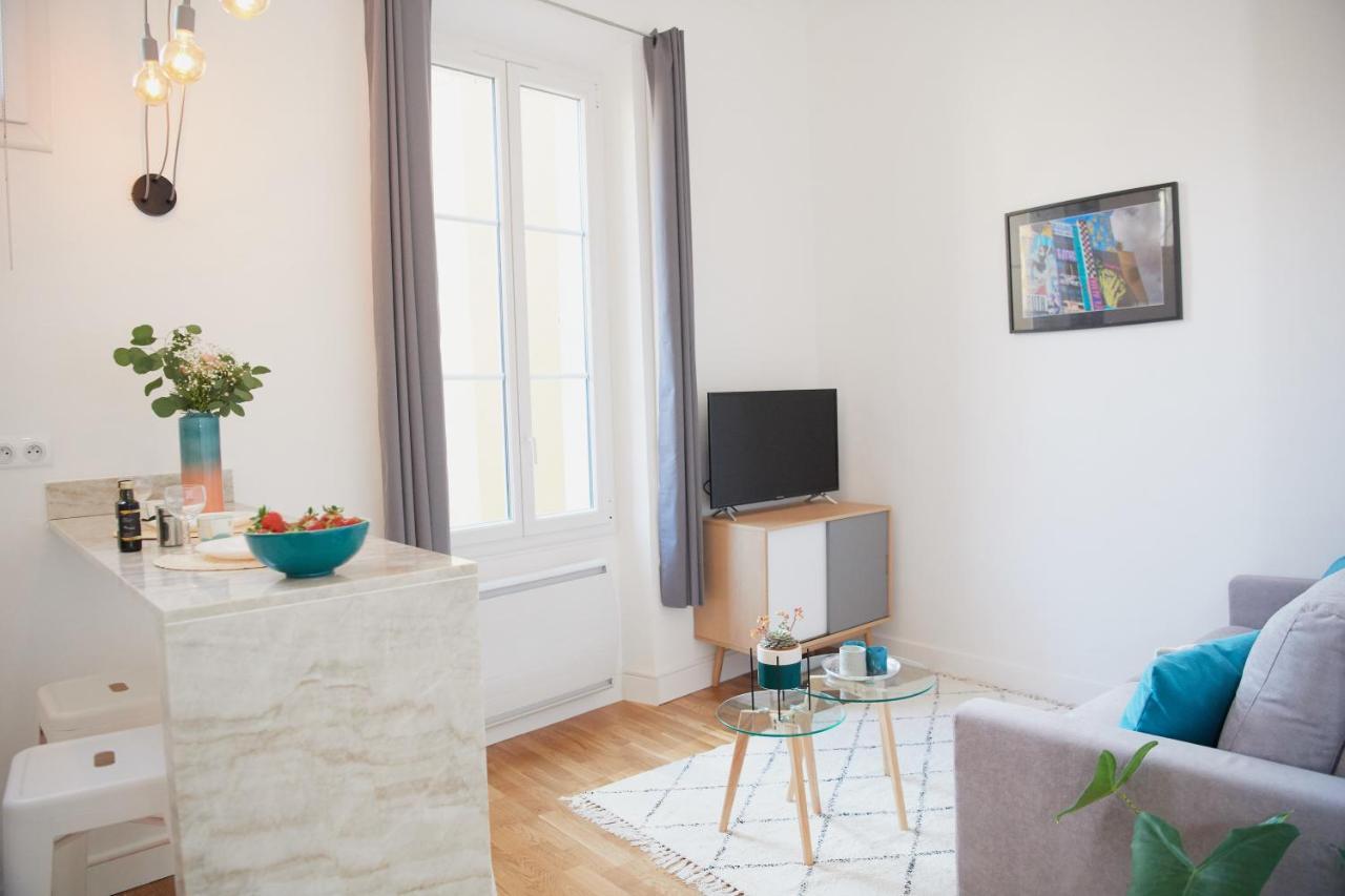 Apartment 6 Rue Coste Corail *